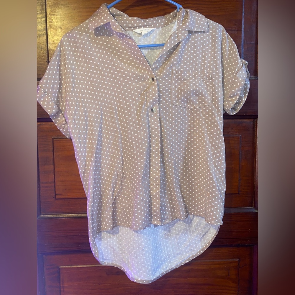 NWOT SIM & SAM Pink Polka-dot Button Down